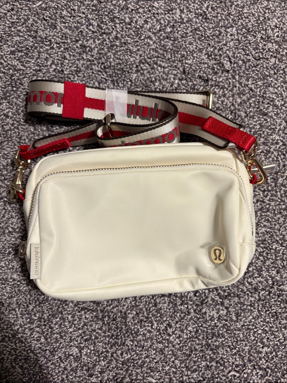 Lululemon Everywhere Crossbody *Striped Wordmark